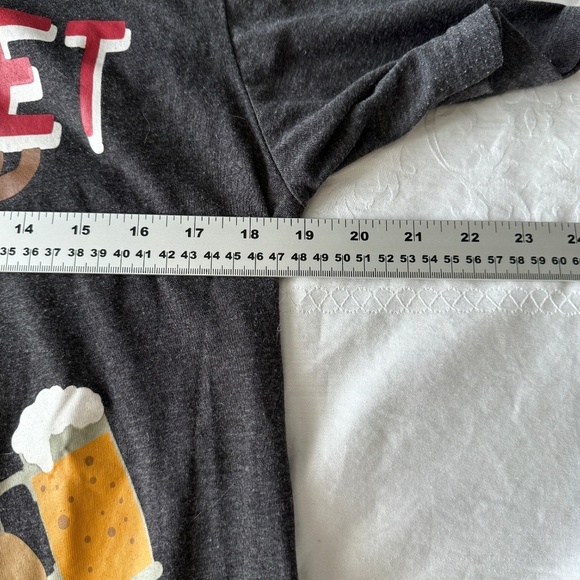 Ugly Christmas T-Shirt "Let's get Blitzened" Short Sleeve Gray Size Medium - Picture 4 of 7